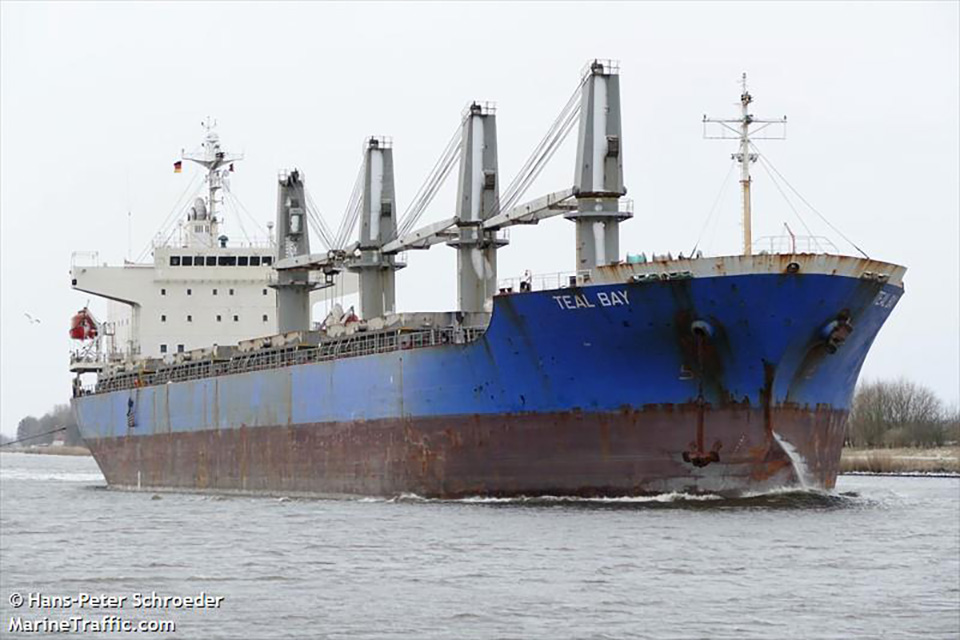 Mooring deck accident on general cargo vessel Teal Bay with loss of 1 life